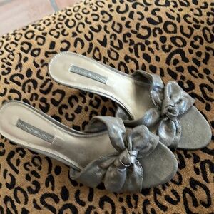 Bandolino slides. Silver gray. Size 6.5 great condition!